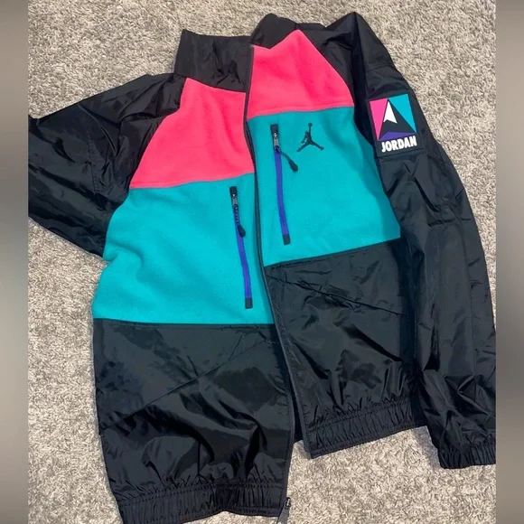 Nike mountainside jacket and new